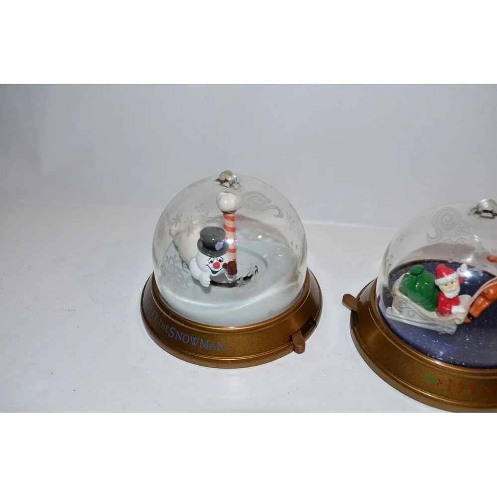 Vtg Blockbuster Frosty Snowman Santa Claus Christmas Whirl - Around set ornament